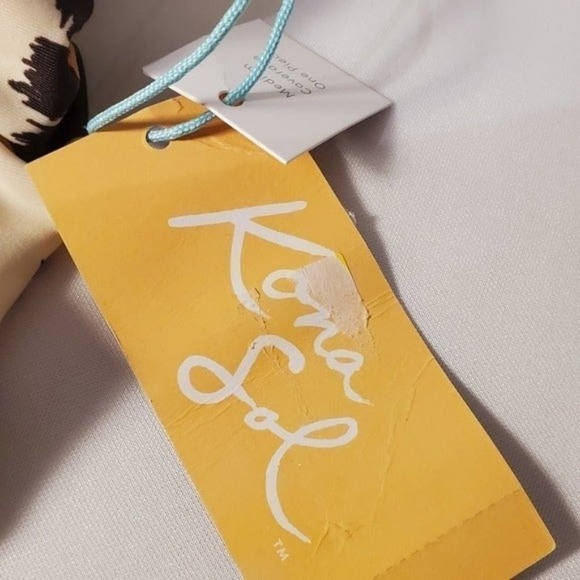 Kona Sol Swimsuit Womens Size Small Cream Cheetah Print OnePiece Adjustable Swim - Picture 11 of 12